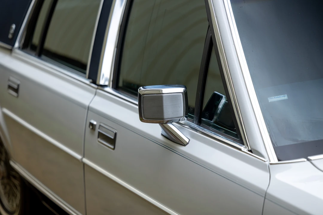 1989 Lincoln Town Car - Image 20 of 31