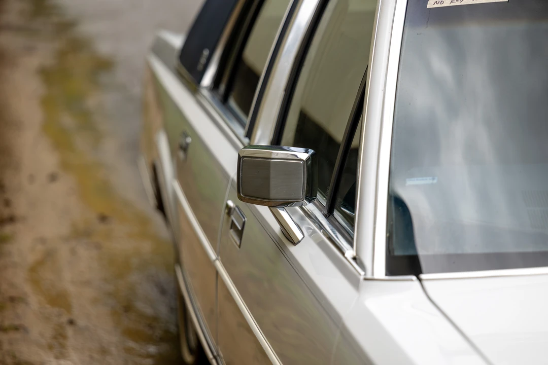 1989 Lincoln Town Car - Image 17 of 31