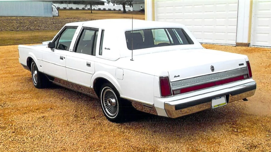 1989 Lincoln Town Car - Image 3 of 10