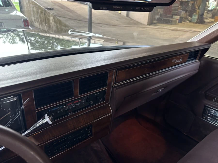 1989 Lincoln Town Car - Image 12 of 22