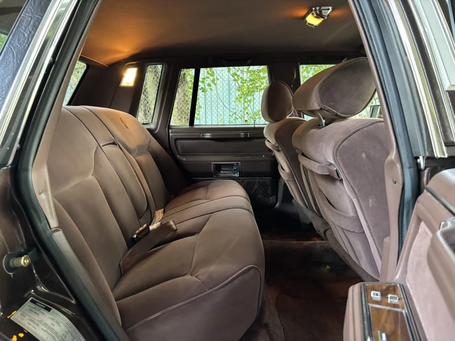 1989 Lincoln Town Car - Image 18 of 22