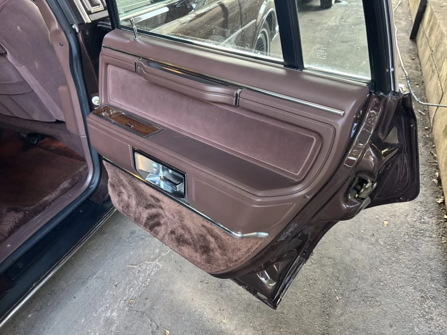 1989 Lincoln Town Car - Image 20 of 22