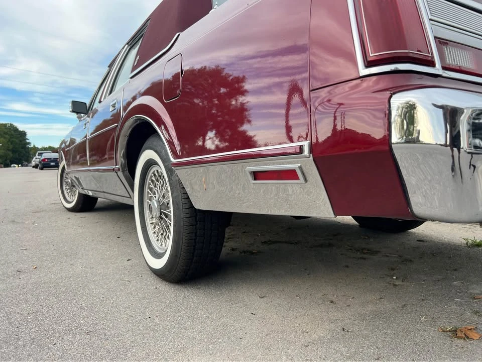 1989 Lincoln Continental Mark VII - Image 8 of 14