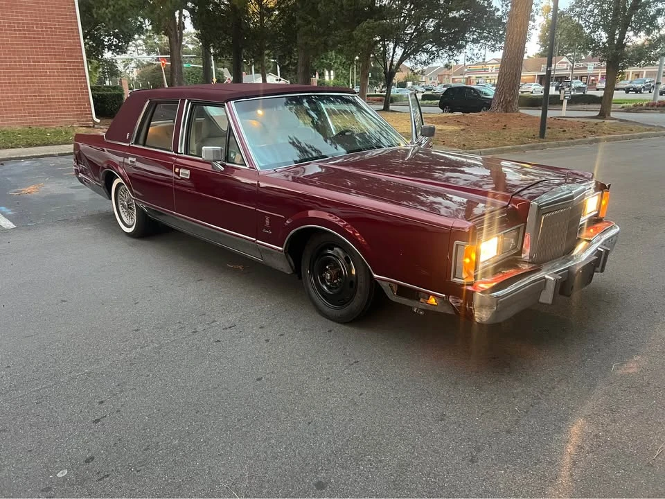 1989 Lincoln Continental Mark VII - Image 6 of 16