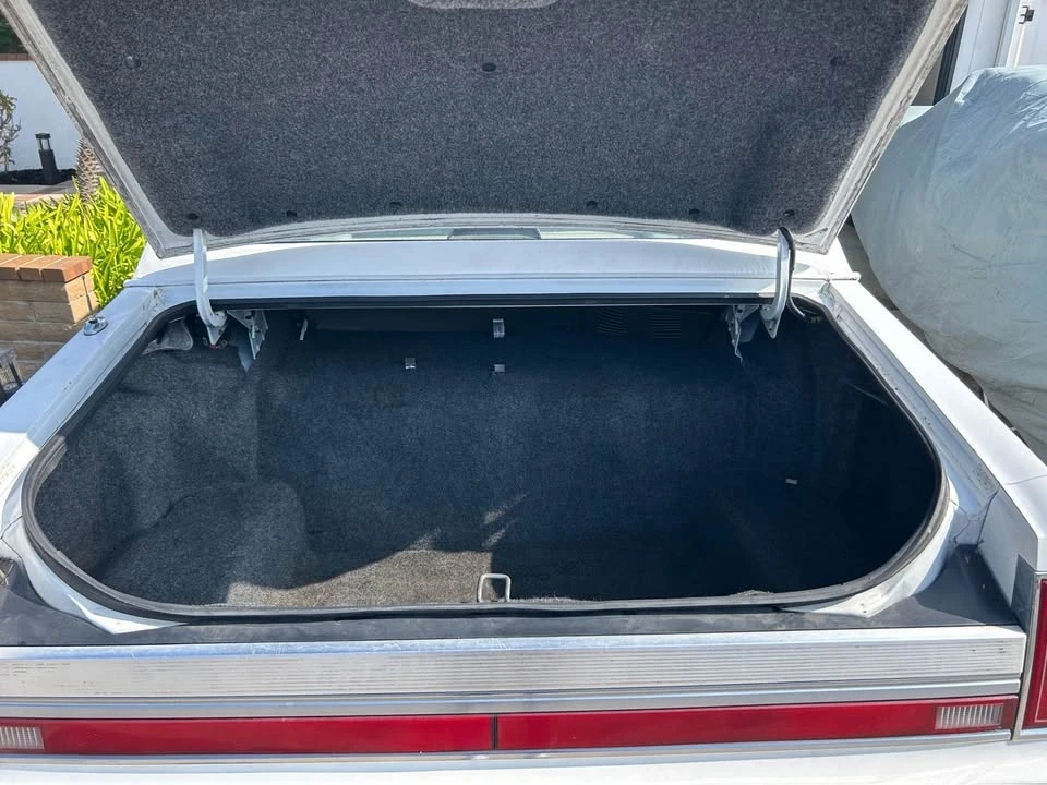 1989 Lincoln Town Car - Image 8 of 8