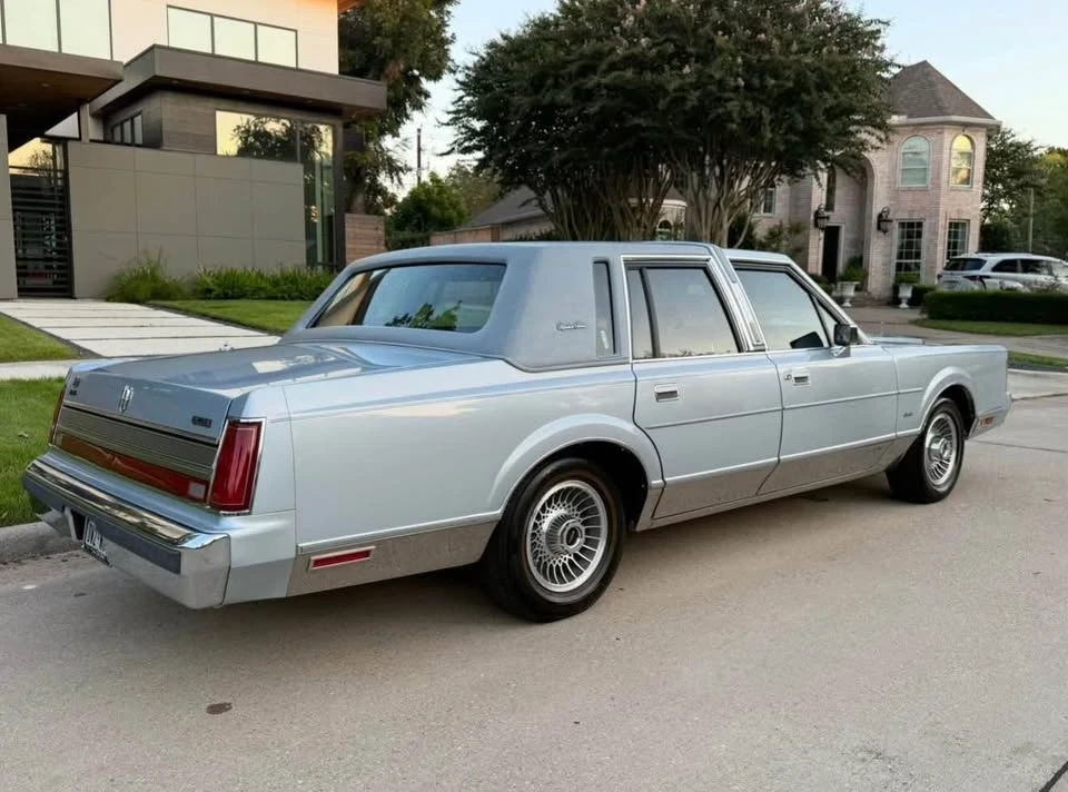1989 Lincoln Town Car - Image 7 of 19