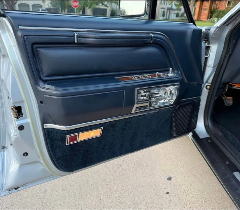 1989 Lincoln Town Car - Image 14 of 18