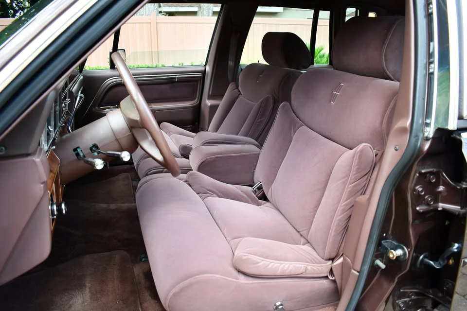 1989 Lincoln Town Car - Image 4 of 20
