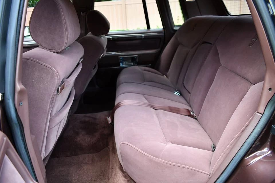 1989 Lincoln Town Car - Image 5 of 20