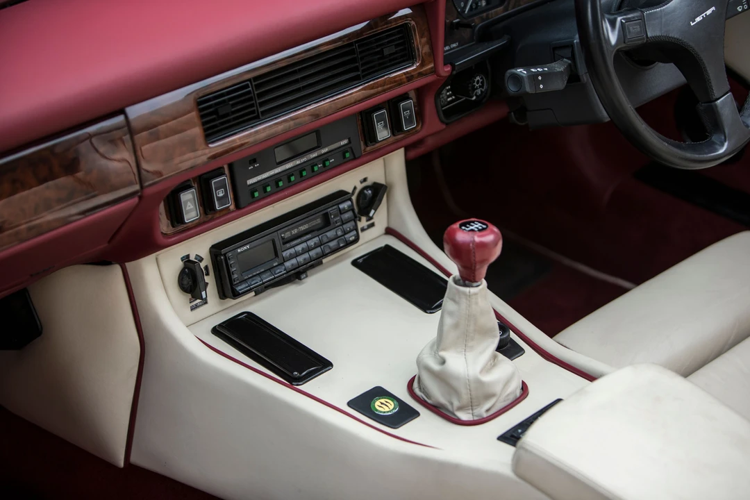 1989 Jaguar XJS Convertible - Image 6 of 31
