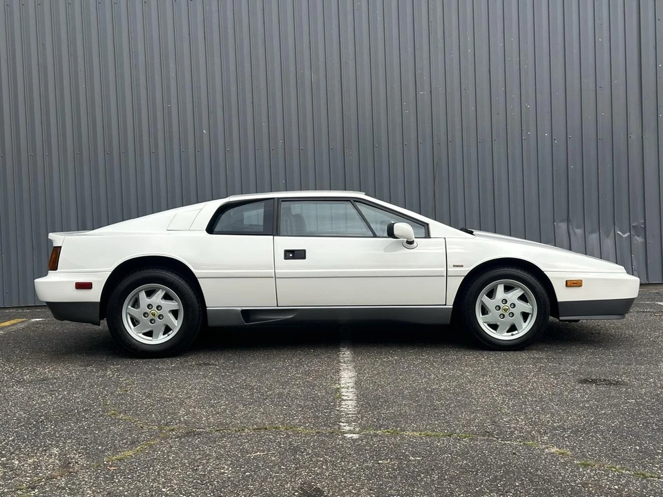 1989 Lotus Esprit X180 - Image 5 of 31