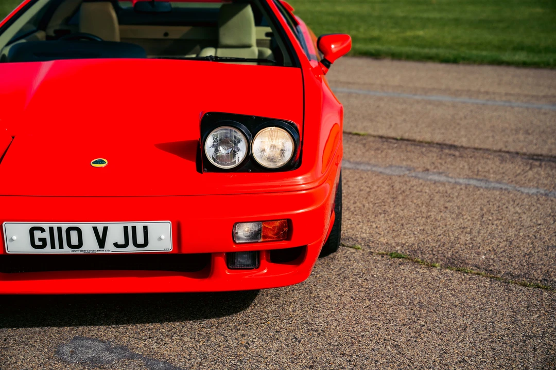 1989 Lotus Esprit Series 4 - Image 23 of 31