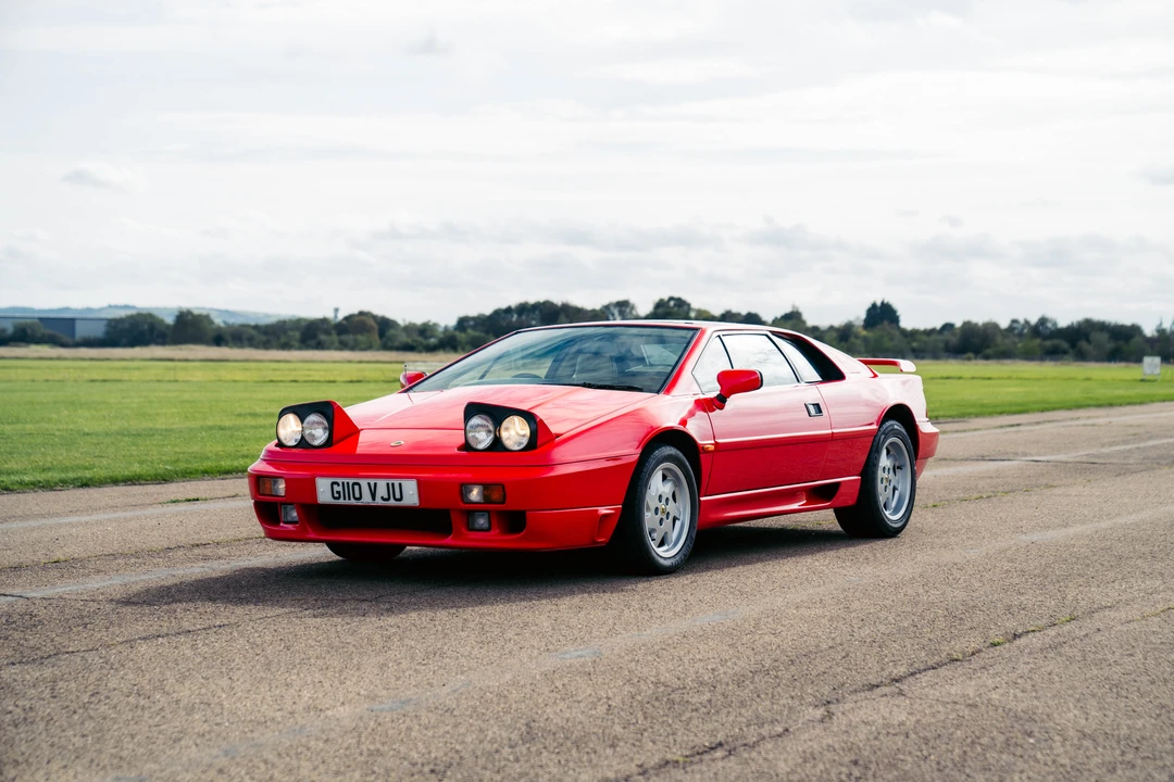 1989 Lotus Esprit Series 4 - Image 16 of 31
