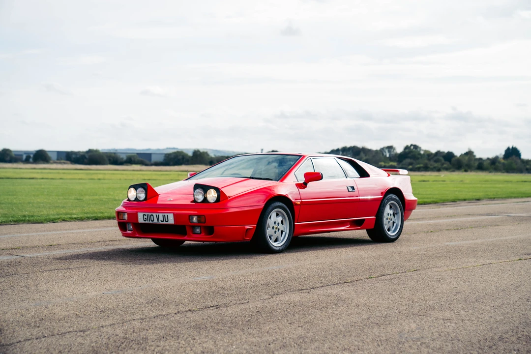 1989 Lotus Esprit Series 4 - Image 10 of 31