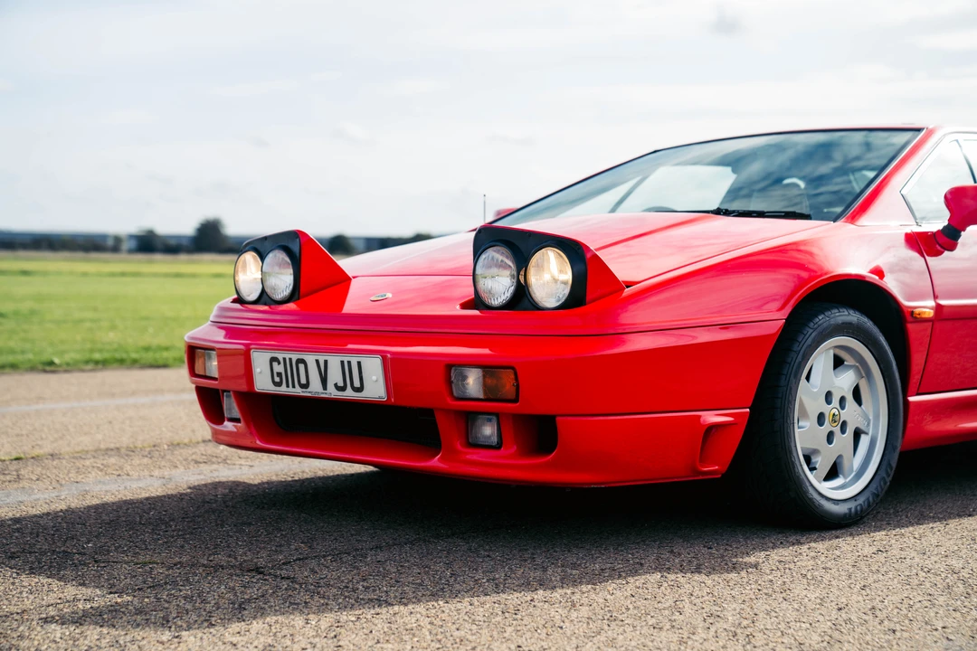 1989 Lotus Esprit Series 4 - Image 17 of 31