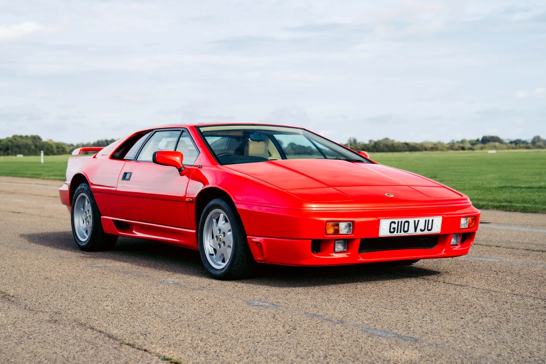 1989 Lotus Esprit Series 4 - Image 2 of 31