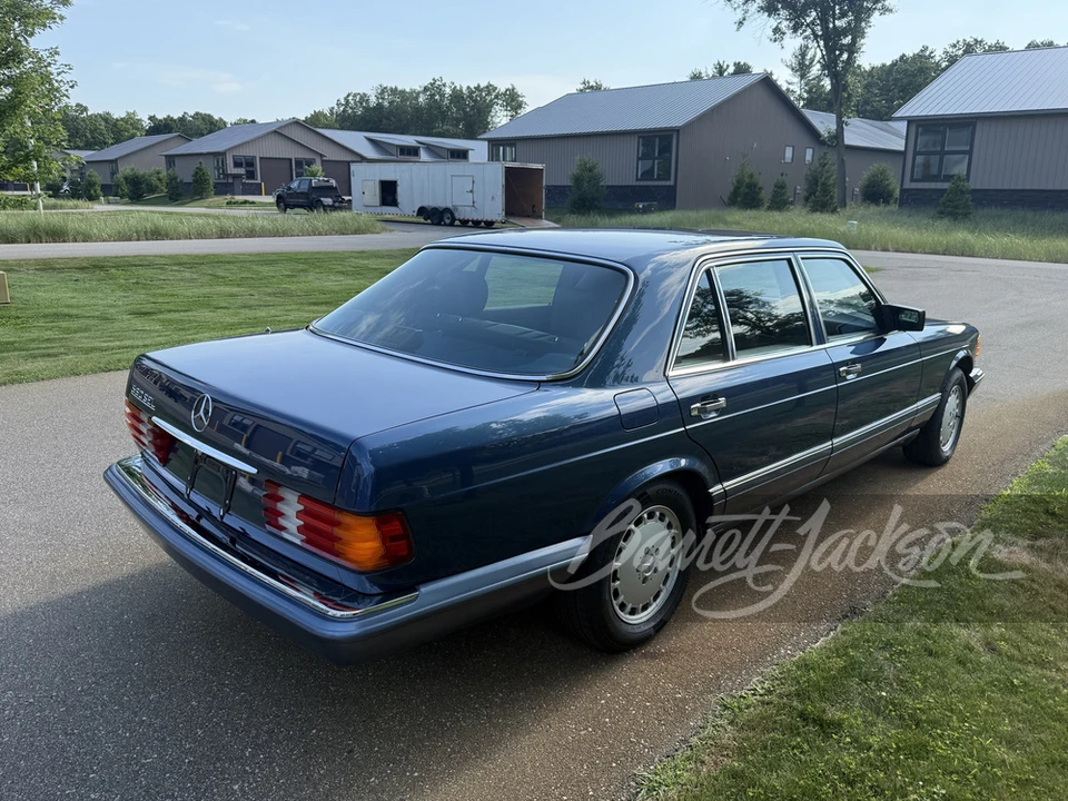 1989 Mercedes-Benz W126 S-Class Sedan - Image 2 of 11