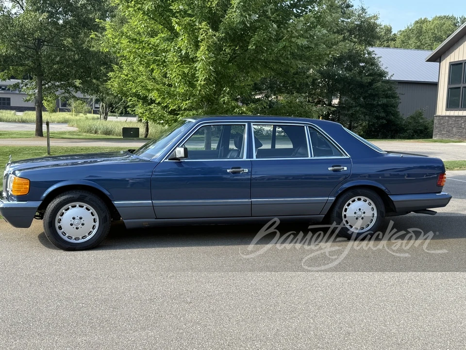 1989 Mercedes-Benz W126 S-Class Sedan - Image 6 of 11