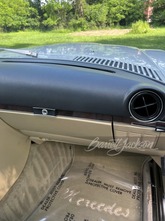1989 Mercedes-Benz R107 SL-Class - Image 18 of 31