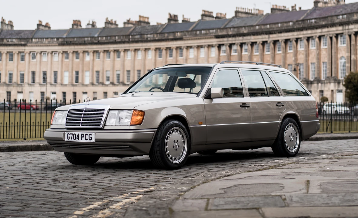 1989 Mercedes-Benz W124 E-Class - Image 2 of 31