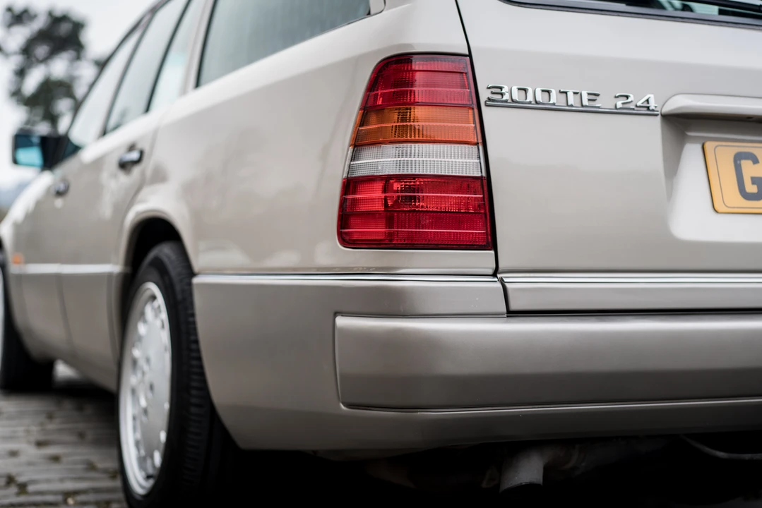1989 Mercedes-Benz W124 E-Class - Image 28 of 31