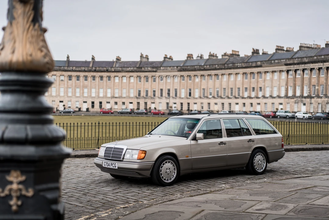 1989 Mercedes-Benz W124 E-Class - Image 11 of 31