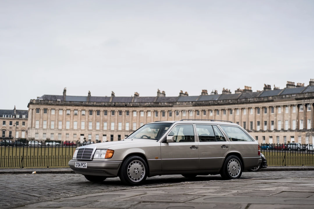 1989 Mercedes-Benz W124 E-Class - Image 13 of 31