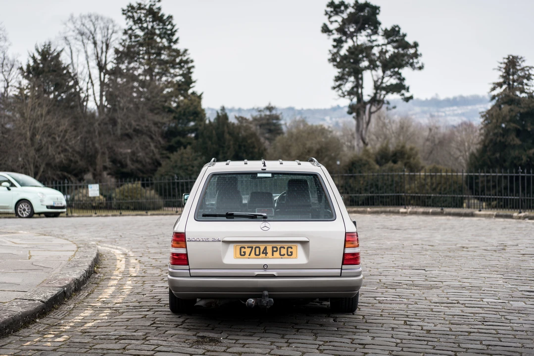 1989 Mercedes-Benz W124 E-Class - Image 18 of 31