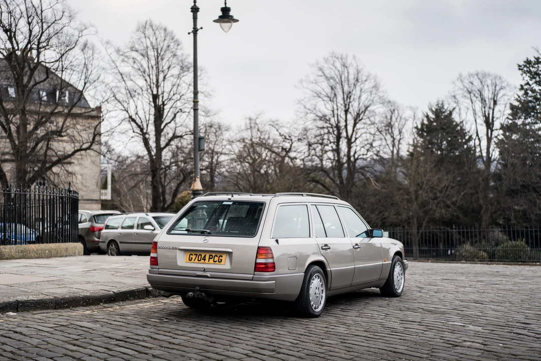 1989 Mercedes-Benz W124 E-Class - Image 19 of 31