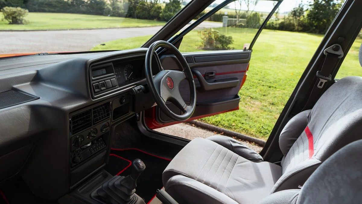 1989 MG - Image 21 of 30