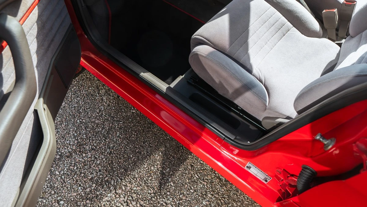 1989 MG - Image 29 of 30