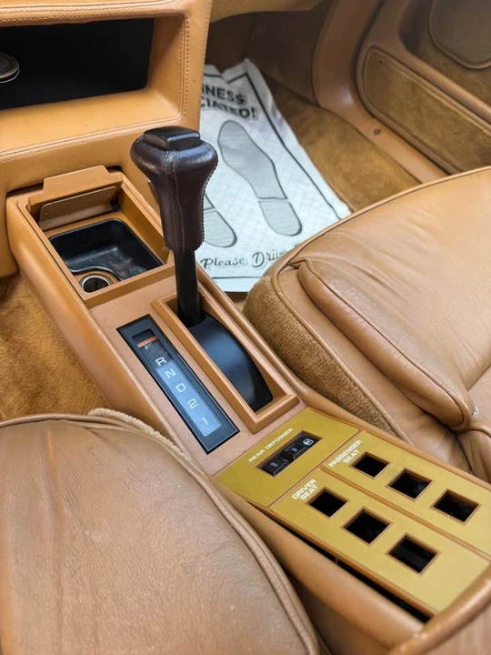 1989 Maserati Biturbo & 222 - Image 7 of 10