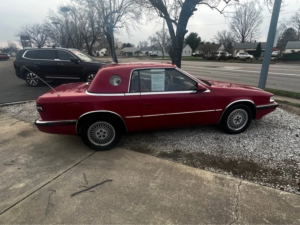 1989 Maserati Biturbo & 222 - Image 3 of 10