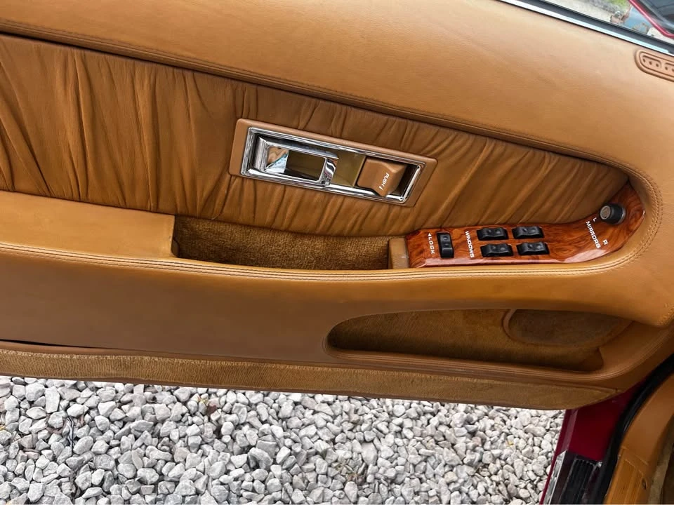 1989 Maserati Biturbo & 222 - Image 6 of 10