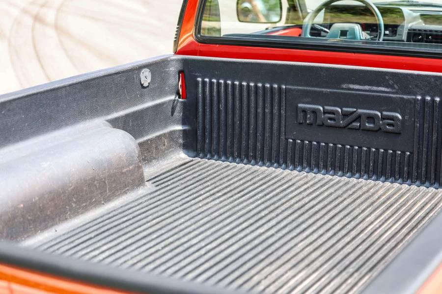 1989 Mazda B Series 4th Gen - Image 16 of 31