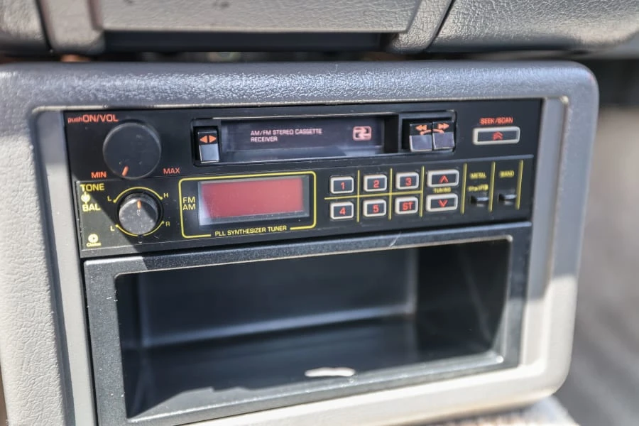 1989 Mazda B Series 4th Gen - Image 25 of 31
