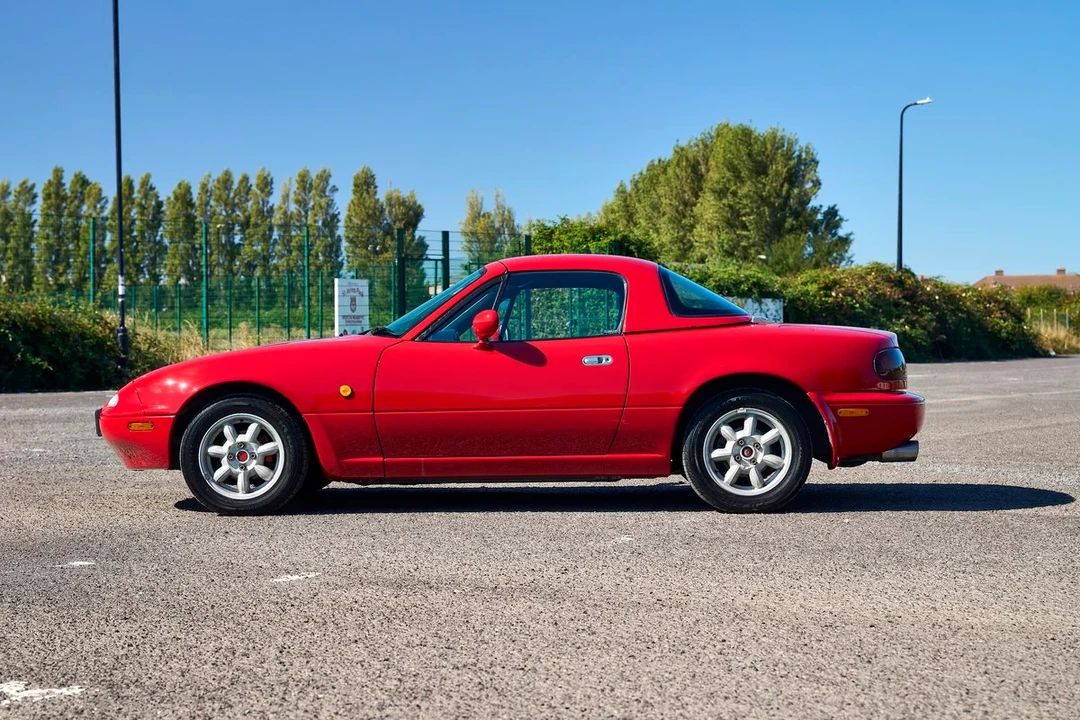 1989 Mazda NA MX-5 Miata - Image 15 of 30