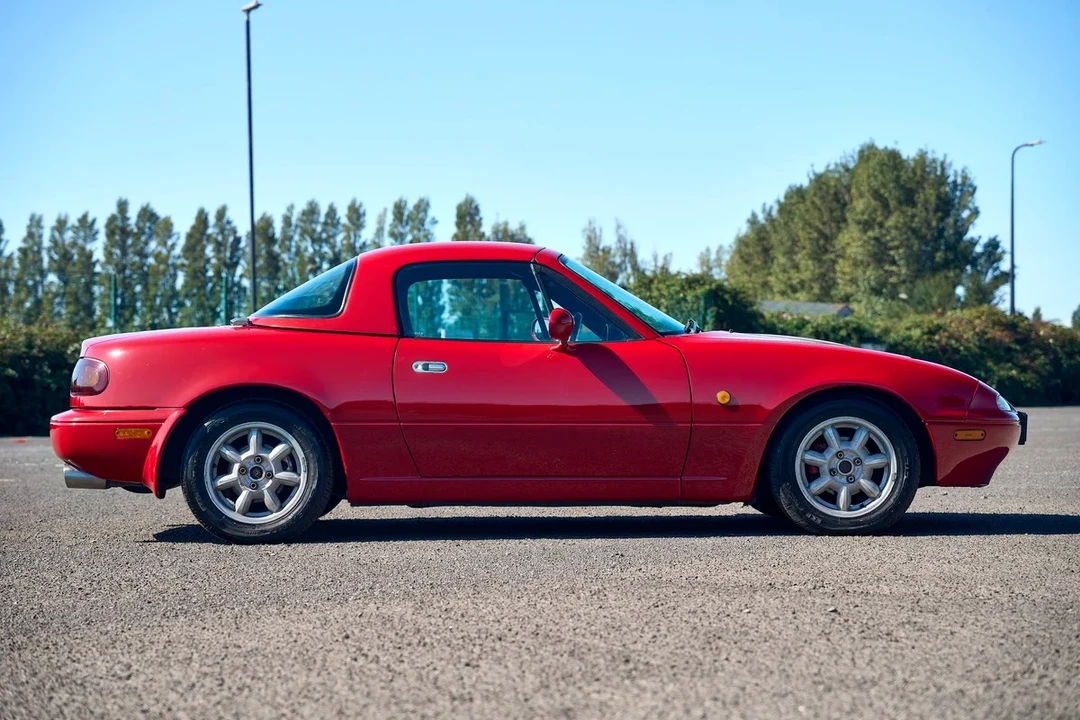 1989 Mazda NA MX-5 Miata - Image 29 of 30