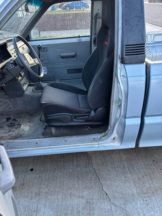 1989 Mazda B Series 4th Gen - Image 4 of 9