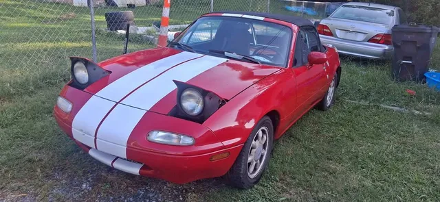 1989 Mazda MX-5 Convertible 2D