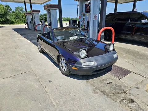 1989 Mazda MX-5 Convertible 2D