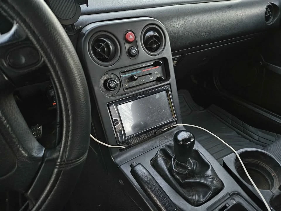 1989 Mazda NA MX-5 Miata - Image 8 of 9