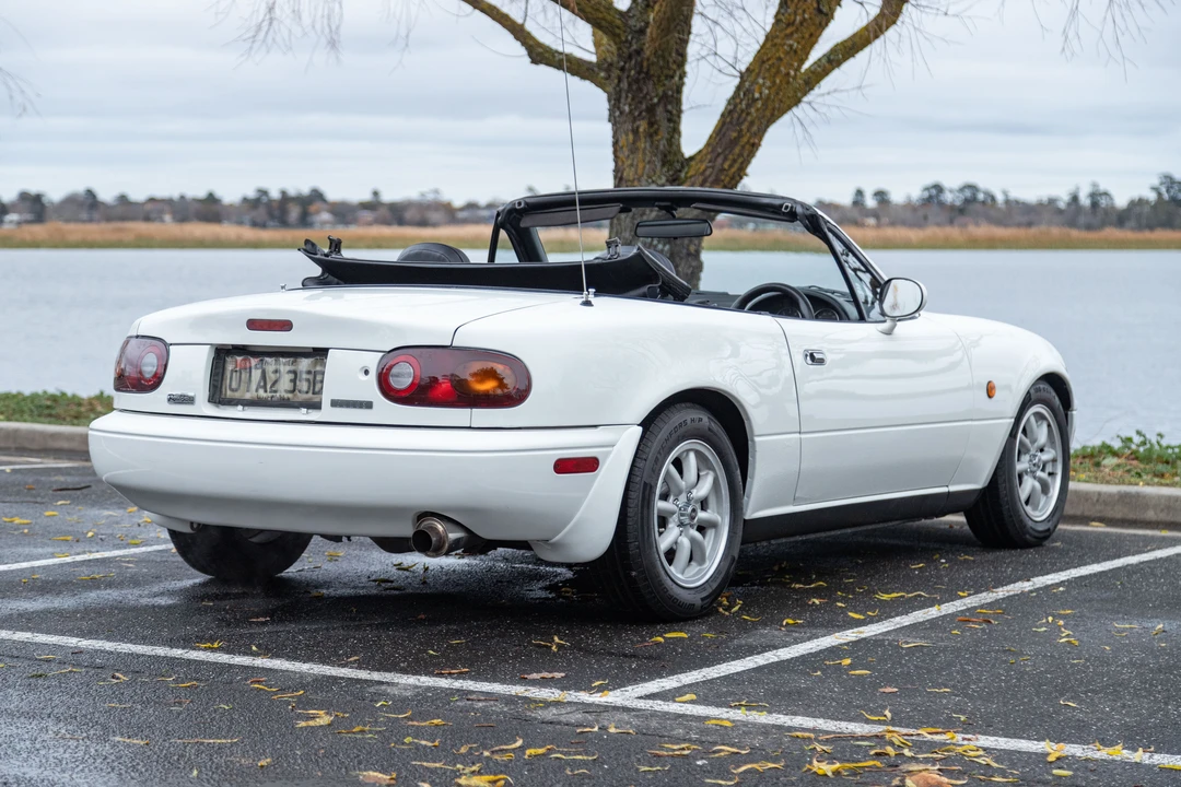 1989 Mazda NA MX-5 Miata - Image 5 of 31