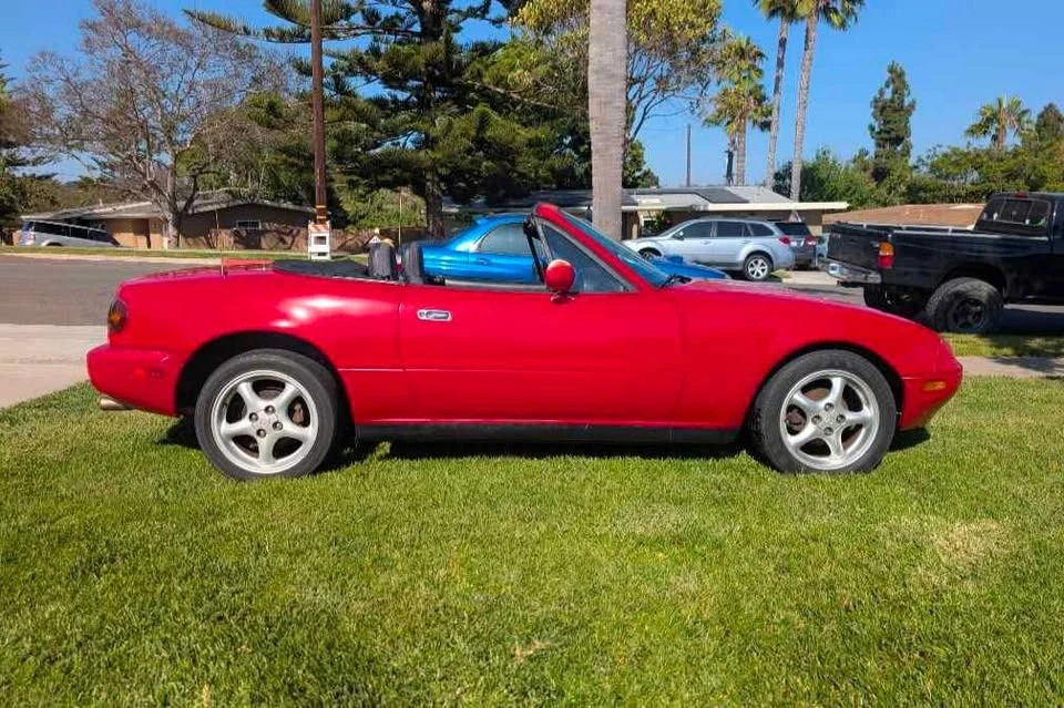 1989 Mazda NA MX-5 Miata - Image 5 of 8