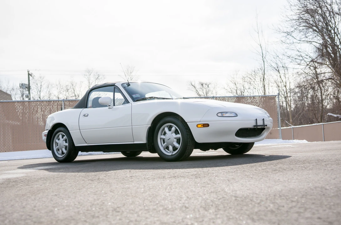 1989 Mazda NA MX-5 Miata - Image 9 of 11