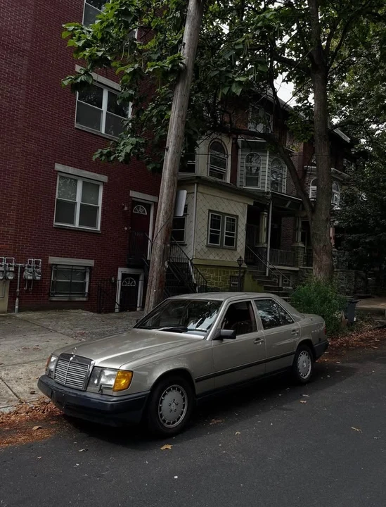 1989 Mercedes-Benz W124 E-Class - Image 3 of 12
