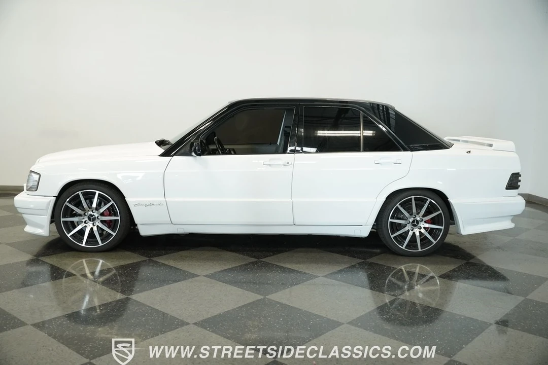 1989 Mercedes-Benz 190E - Image 3 of 12