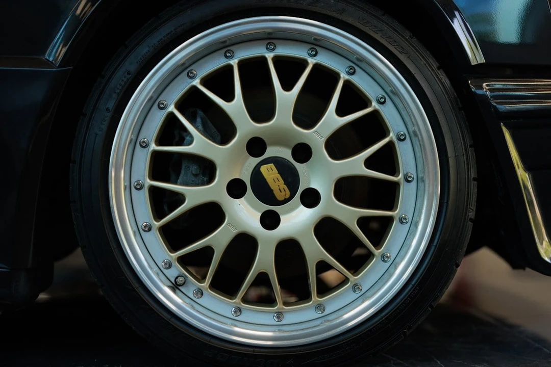 1989 Mercedes-Benz 190E 2.3-16 & 2.5-16 - Image 28 of 30