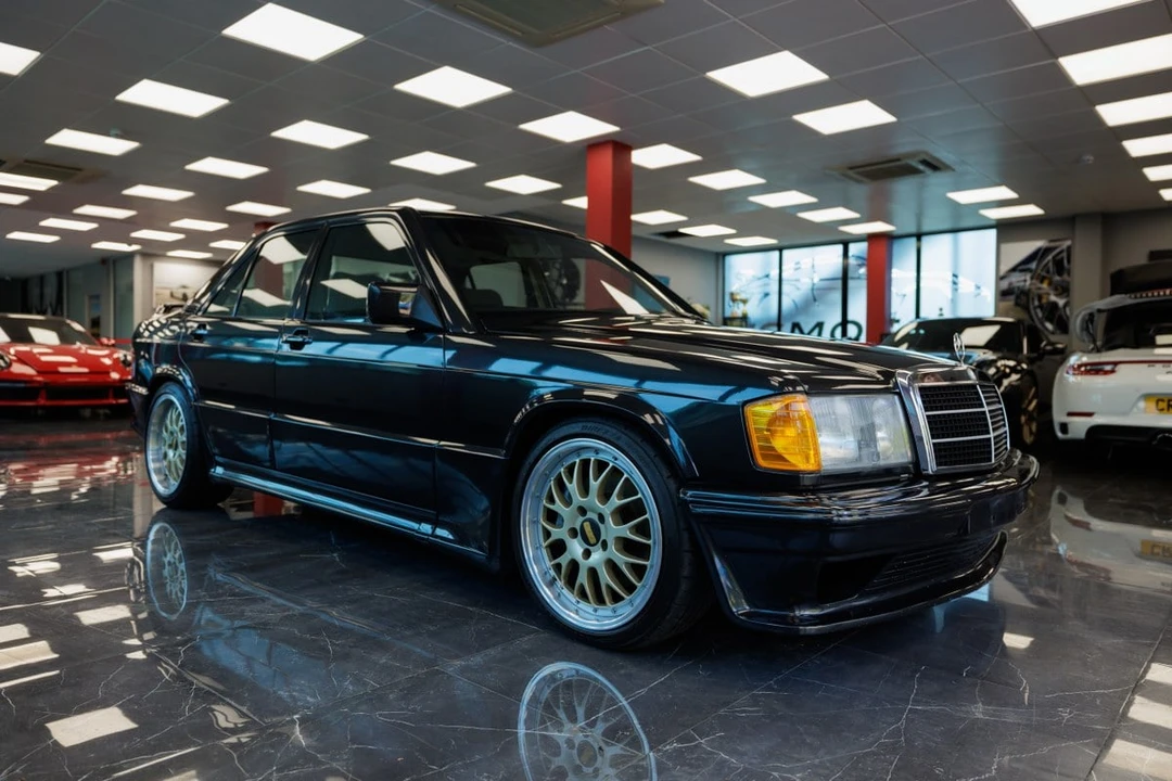 1989 Mercedes-Benz 190E 2.3-16 & 2.5-16 - Image 13 of 30