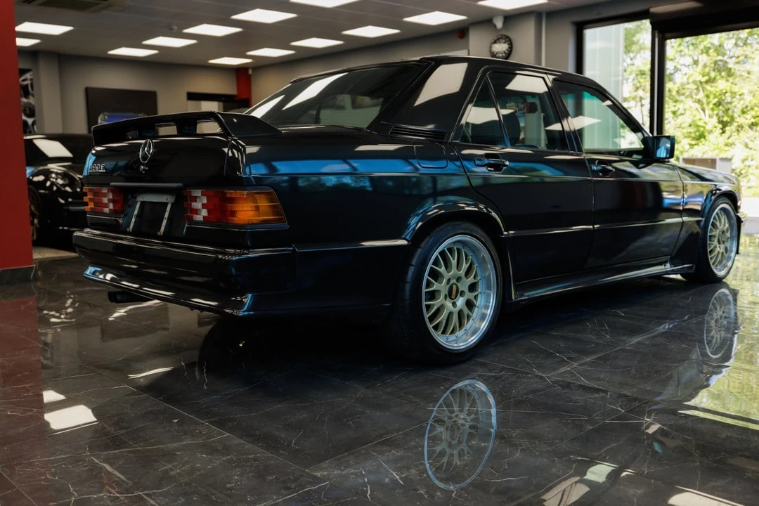 1989 Mercedes-Benz 190E 2.3-16 & 2.5-16 - Image 22 of 30
